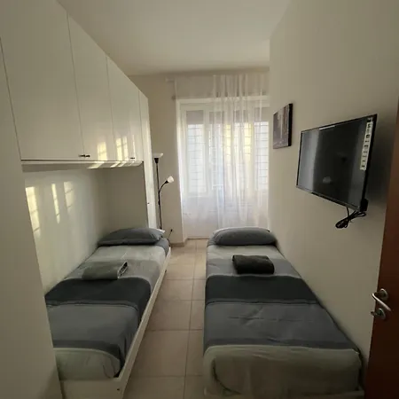 Monti Royal Apartment *
