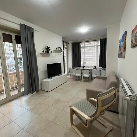 Monti Royal Apartment *